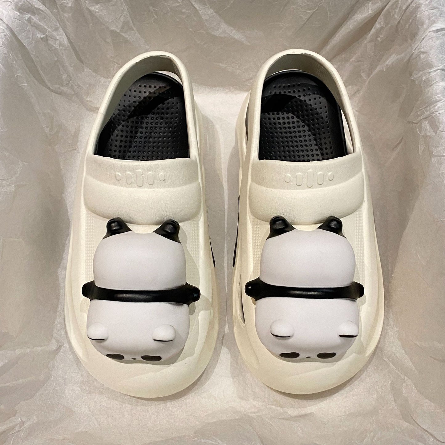 Pantoufles mignonnes 2025 avec lampe panda, sandales d'été femme, chaussures légères et amusantes