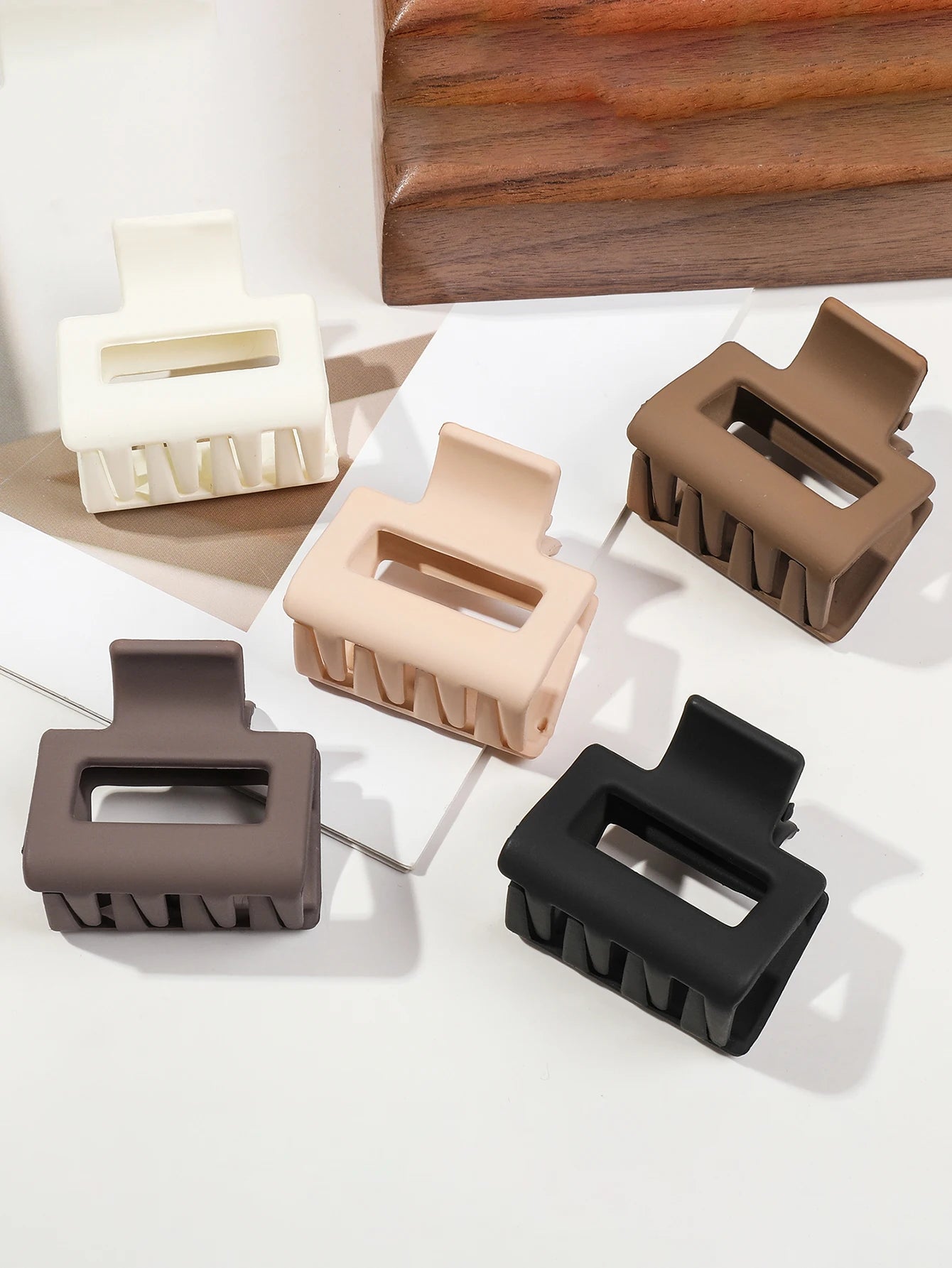 Lot de 5 petites pinces à cheveux fleuries mat pour femmes et filles – Clips à mâchoire antidérapants pour cheveux fins