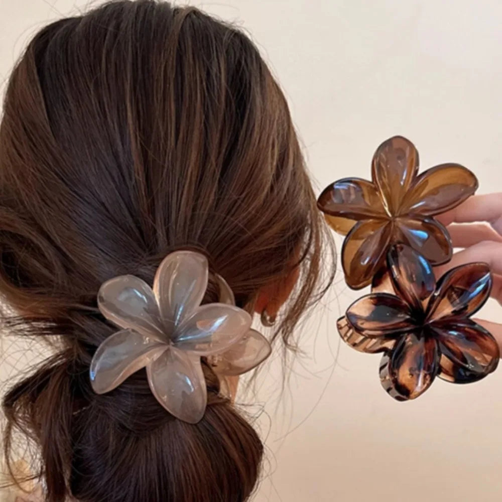 Grande pince à cheveux fleur effet sirène – 8 cm – Léger et tendance