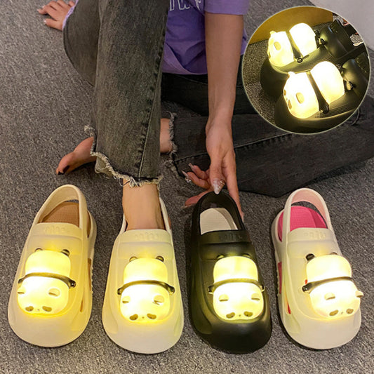 Pantoufles mignonnes 2025 avec lampe panda, sandales d'été femme, chaussures légères et amusantes
