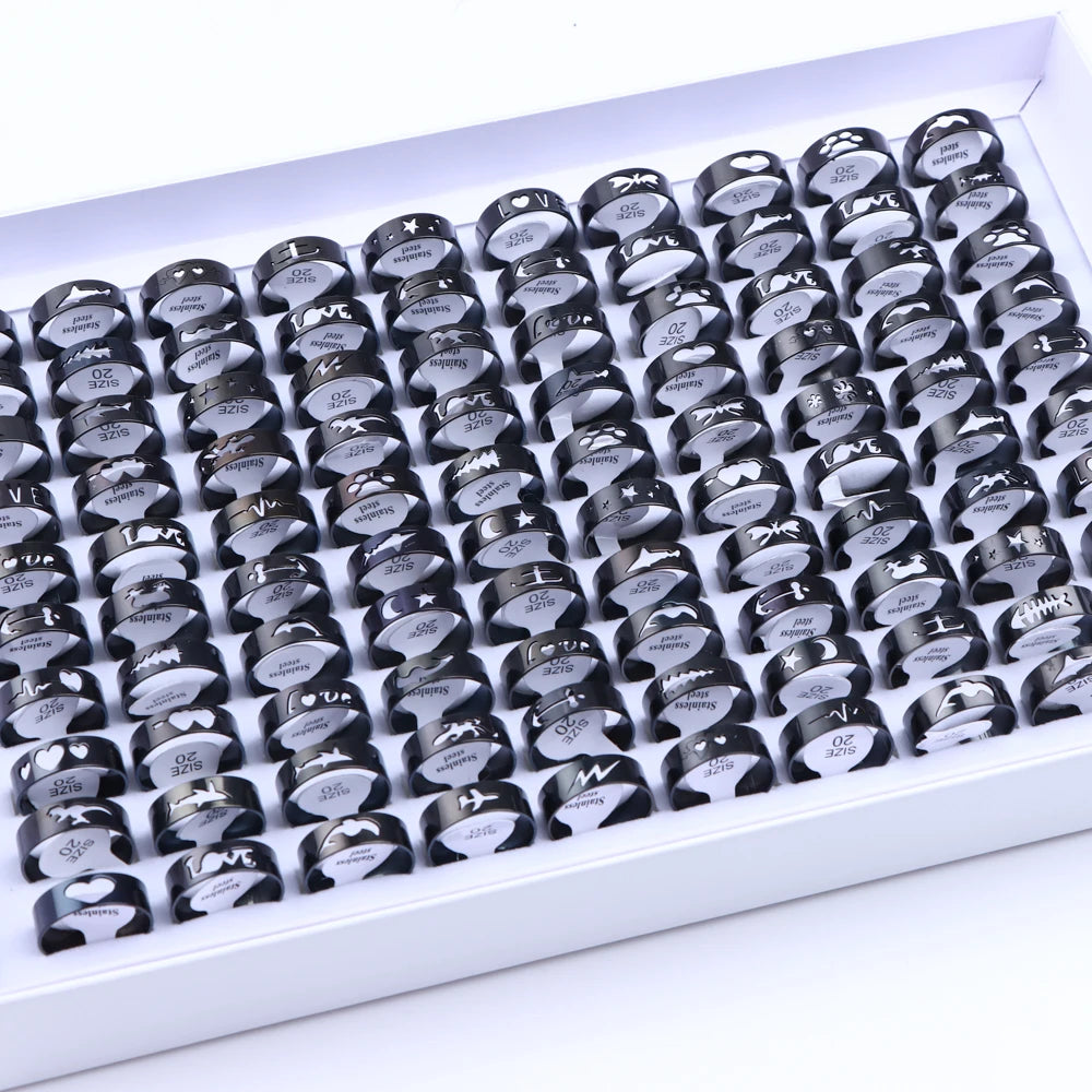 Lot de 10/20/30/50 bagues en acier inoxydable – Anneaux colorés à rayures ajourées, tendance et mode, pour femmes. Idéal en soirée, en déco ou en cadeau.