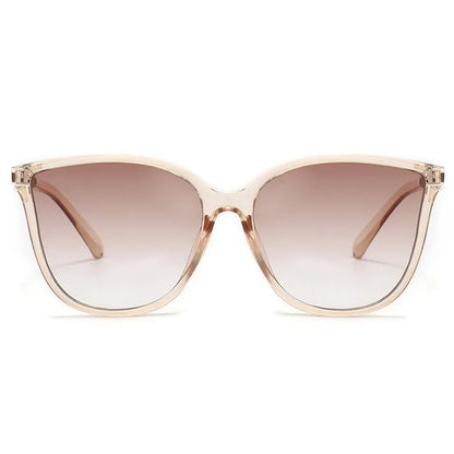 Lunettes de soleil vintage œil-de-chat pour femme – Design créateur rétro avec verres miroir, accessoire mode idéal pour la conduite.